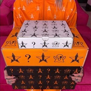 Jeffree Star mystery box shirt